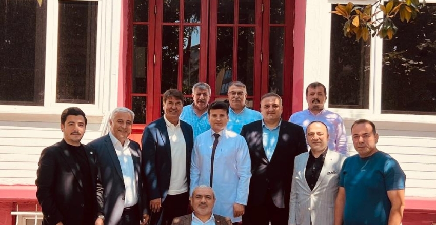 KASTOB, Karadeniz sivil toplum kuruluşları konfederasyonu, 24 federasyon başkanı ile birlikte Yedikule göğüs hastalıkları hastanesi Başhekimi Prof. Dr. Tabip Albay Nurettin YİYİT’i ziyaret ettik.